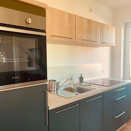 Lichtdurchflutetes Mit Balkon Apartman *