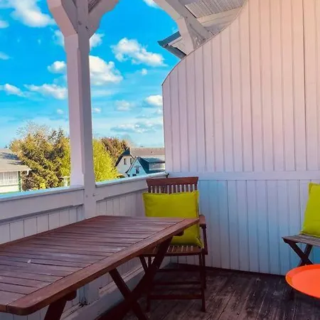 Apartman Lichtdurchflutetes Mit Balkon