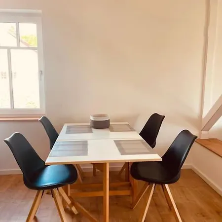 Lichtdurchflutetes Mit Balkon Sellin