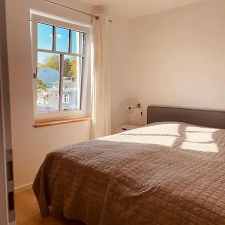 Apartman Lichtdurchflutetes Mit Balkon