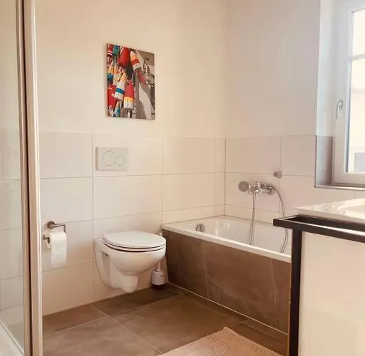 Apartmán Lichtdurchflutetes Mit Balkon *