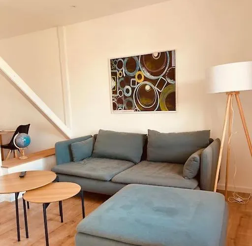 Lichtdurchflutetes Mit Balkon Apartmán